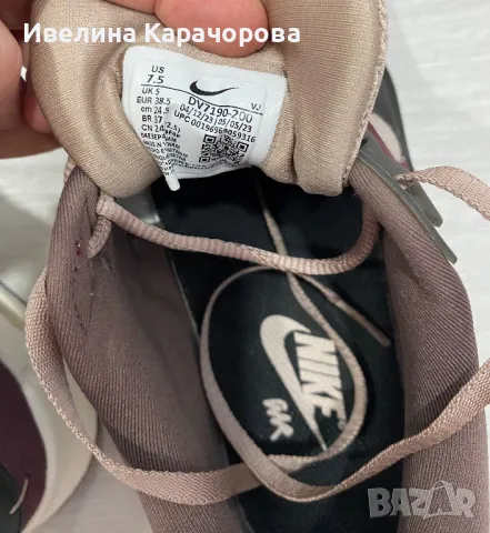 Дамски маратонки Nike, снимка 5 - Маратонки - 48642765