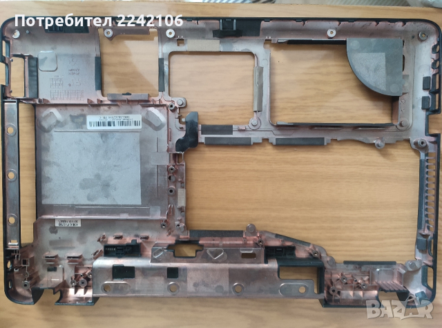Долен корпус на лаптоп Lenovo IdeaPad Y560p, снимка 4 - Части за лаптопи - 44969134