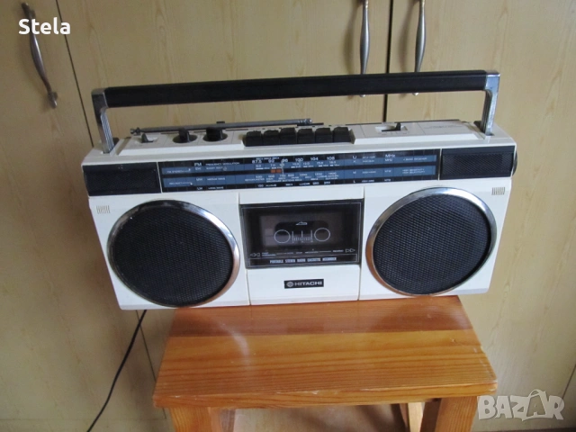радиокасетофон HITACHI TRK 6830 E, снимка 2 - Радиокасетофони, транзистори - 53834580