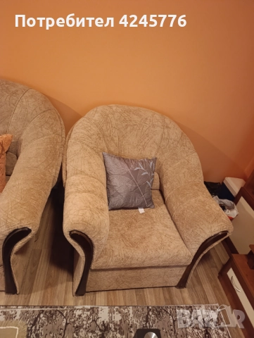 Диван с два фотьойла да две табуретки,неразличим от нов.Доставка.за русенски регион., снимка 5 - Дивани и мека мебел - 52026436