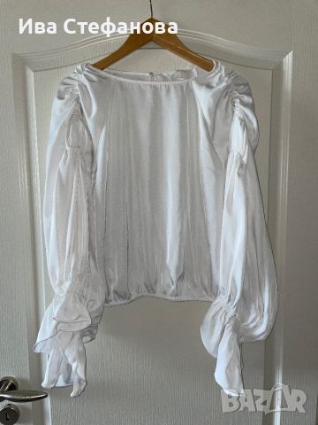 🤩 Нова разкошна сатен елегантна бяла блуза топ буфан ръкав барок бароков стил. , снимка 1 - Корсети, бюстиета, топове - 45299399
