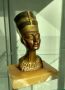 Метална статуетка на египетската кралица Нефертити. Детайлен бюст върху камък. , снимка 7