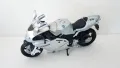 Bburago MV Agusta F4 - Мащаб 1:18 , снимка 2