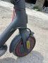 Пробег 4км - Електрическа тротинетка Xiaomi Mi Electric Scooter Pro 2, снимка 5