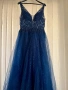Синя рокля , снимка 1