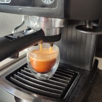 Кафемашина Delonghi EC151 перфектно еспресо кафе крема цедка Делонги , снимка 6 - Кафемашини - 45503461