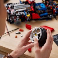 1:8 LEGO Technic - Ferrari Daytona SP3, снимка 8 - Конструктори - 45456979