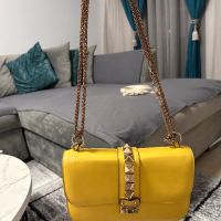 Жълта чантичка Valentino, снимка 3 - Чанти - 45439231