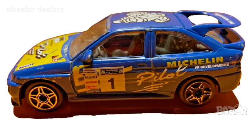 Метална количка Bburago FORD ESCORT RS COSWORTH 1/43, снимка 1