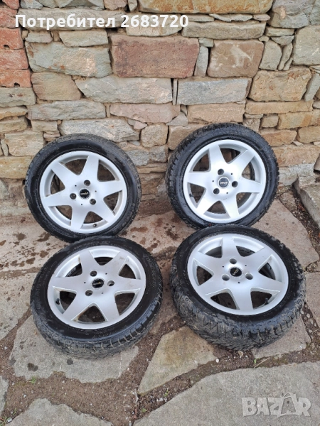 4 летни джанти с зимни гуми за Smart 2 те гуми са 145/65R15 други те 2 са 175/55R15 , снимка 1