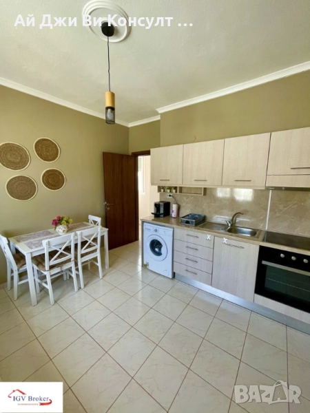 Тристаен апартамент с гледка към морето в Неа Перамос, снимка 1