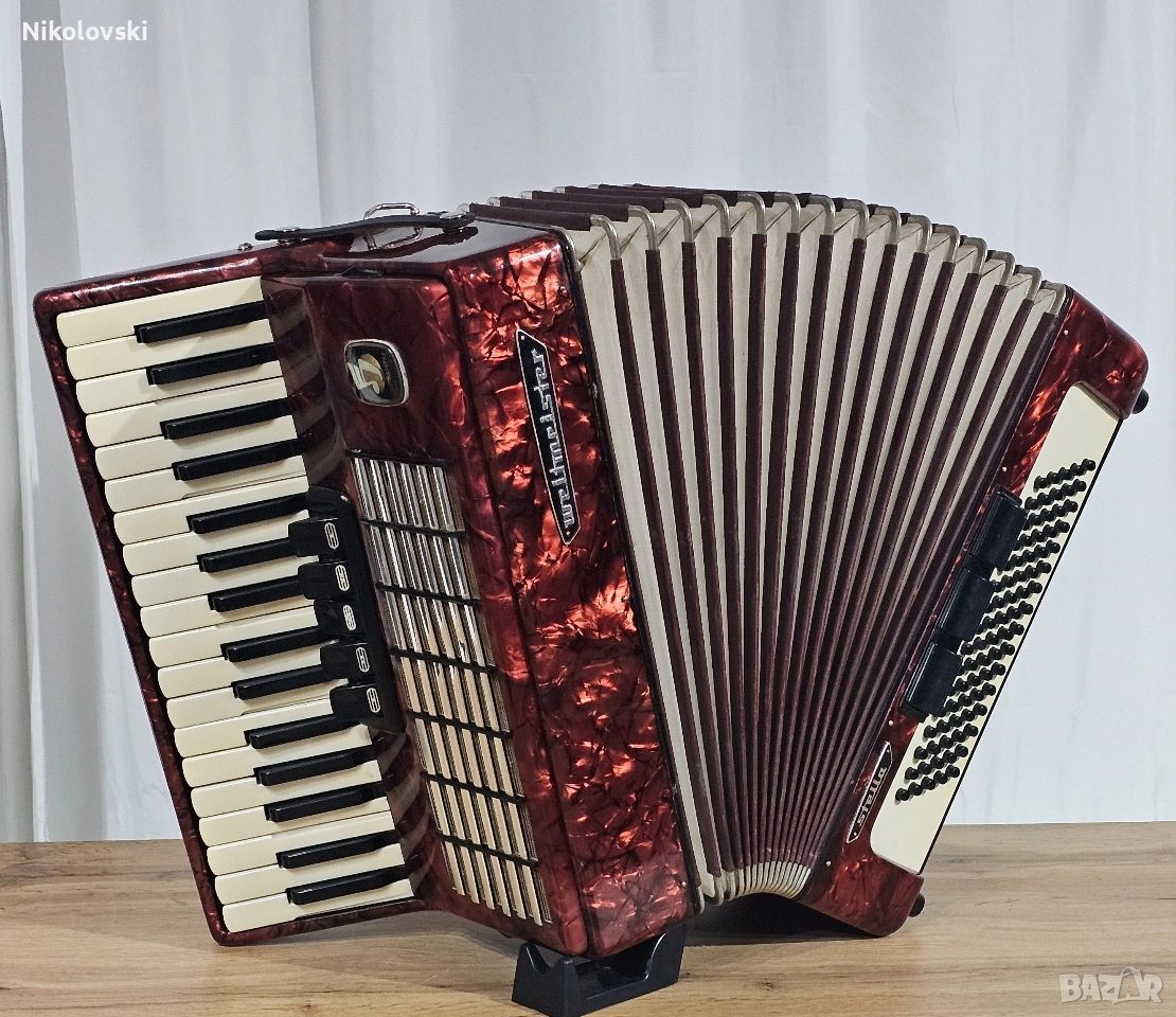 Акордеон Weltmeister Stella , снимка 1