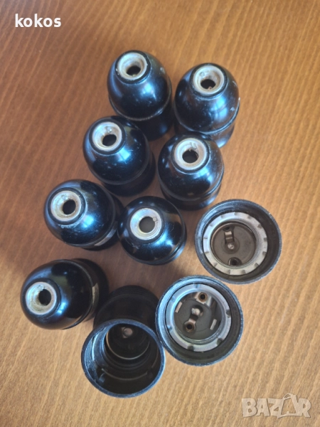 Бакелитови фасунки - нови, 10 броя, снимка 1