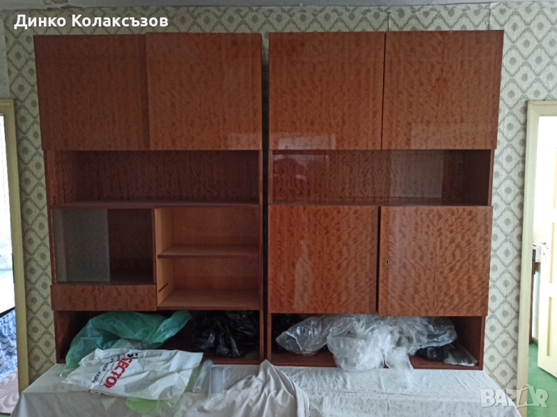 Продавам два броя секции за хол, снимка 1