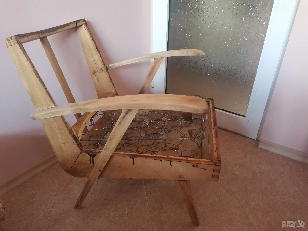 Комплект ретро фотьойл и табуретка подготвени за претапициране , снимка 1