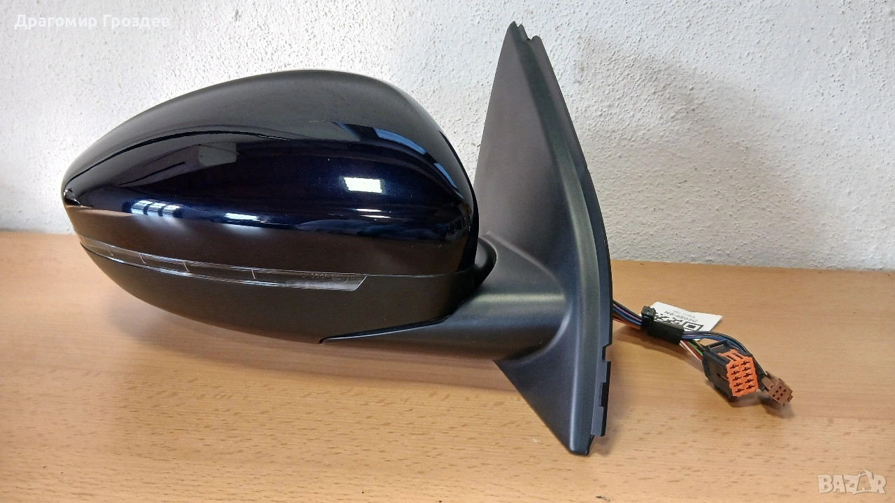 Прибиращо се дясно огледало с Амбиентна светлина за Peugeot 308 II / Пежо 308 II, снимка 1