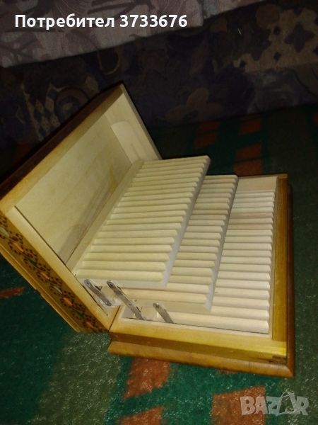 Дървена кутия за цигари.Шарнирно свързани три етаж за.подреждане на 50 цигари., снимка 1