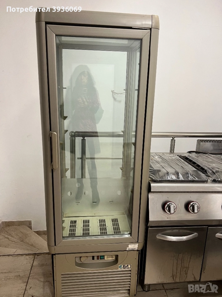 Витрина за торти, снимка 1