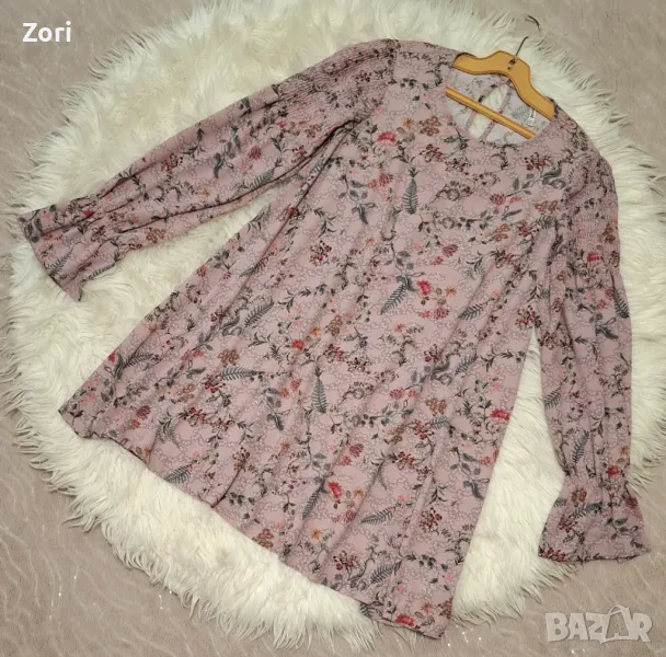 Къса рокля в нежен розов цвят с принт цветя, снимка 1