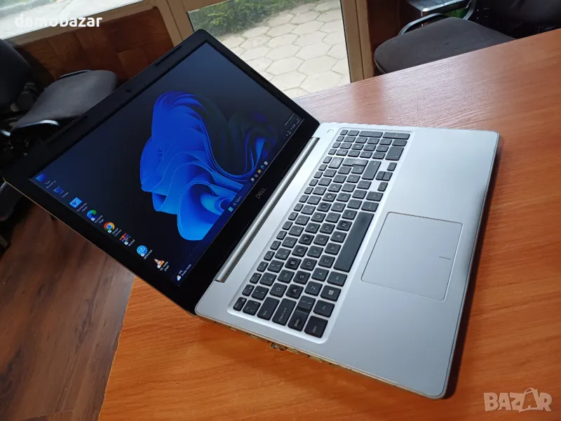 15.6' Dell FHD™i7-8th/16GB DDR4/AMD R7 4GB DDR5/240GB SSD + 1TB HDD , снимка 1