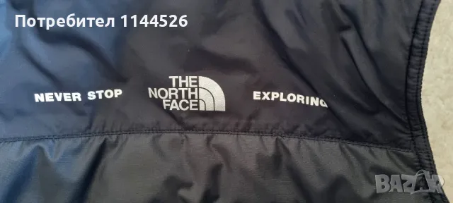 Нов черен елек The North Face XS, снимка 2 - Елеци - 47421555