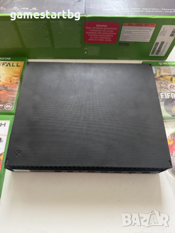 Xbox One X Scorpio Edition 1TB, снимка 2 - Xbox конзоли - 52677803