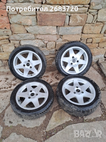 4 летни джанти с зимни гуми за Smart 2 те гуми са 145/65R15 други те 2 са 175/55R15 