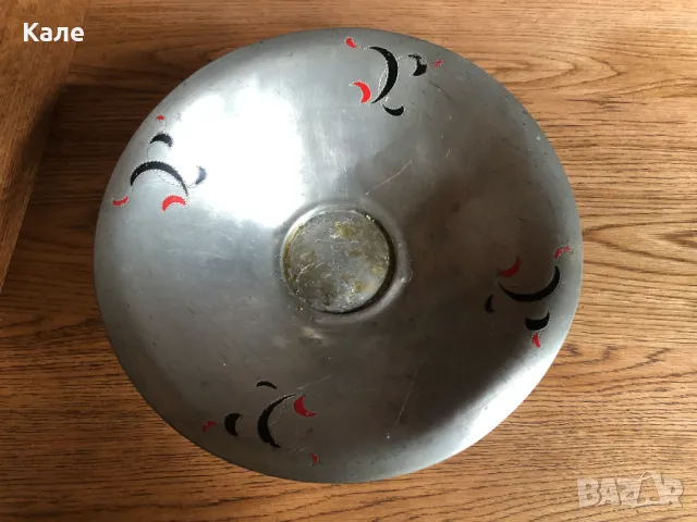 Старинна метална купа с инкрустации , снимка 3 - Антикварни и старинни предмети - 50084785