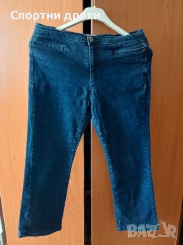 Оригинални къси дамски дънки 3/4 Calvin Klein (S) в отлично състояние, снимка 1 - Панталони - 46227509