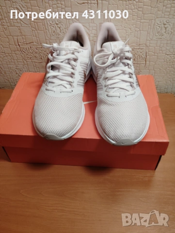 Нови мартонки  Nike 42 номер, снимка 2 - Маратонки - 53108741