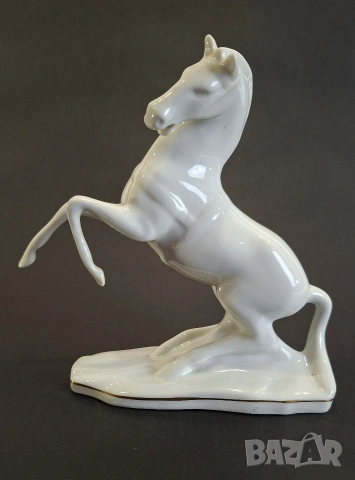 Порцеланова фигура на кон, снимка 4 - Статуетки - 53951698