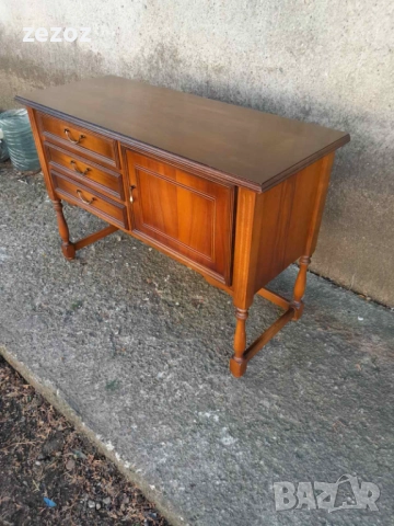 Красиво шкафче-№60, снимка 3 - Шкафове - 52009082