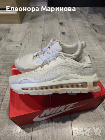Продавам маратонки Nike Air Max 