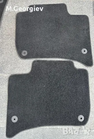 ОРИГИНАЛЕН ГУМЕН ИЛИ ПЛАТНЕН  ЛЕГЕН ЗА БАГАЖНИКА И ОРИГИНАЛНИ СТЕЛКИ ЗА VW TOUAREG след 2013год, снимка 7 - Аксесоари и консумативи - 40099543