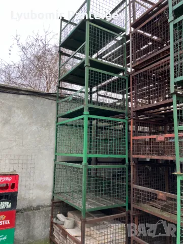 метален палет