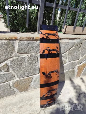 Красиви стенни закачалки от автентични реставрирани бъчви с ръчно ковано желязо , снимка 7 - Паравани - 44113072