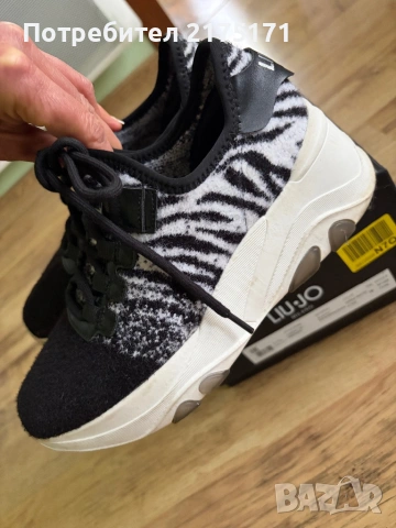 Сникърси LIU-JO