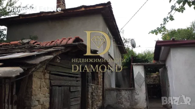 Двуетажна къща в село Средно градище общ. Чирпан, снимка 3 - Къщи - 50162669