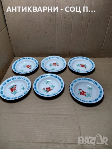 Комплект Стари Виетнамски Емалирани Чинии 1982г.  НОМЕР 131., снимка 2 - Антикварни и старинни предмети - 54083844