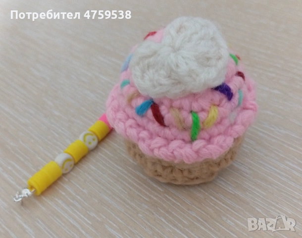 Ръчно плетени ключодържатели, снимка 4 - Други - 53763619