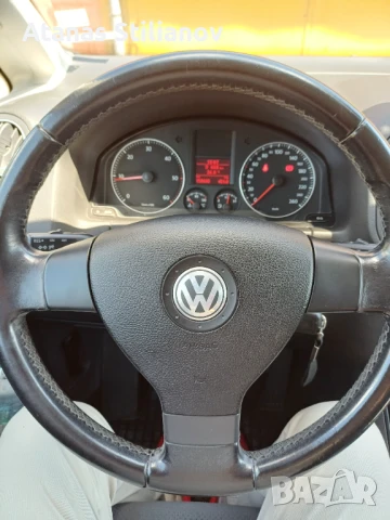 Продавам , снимка 11 - Автомобили и джипове - 49911441