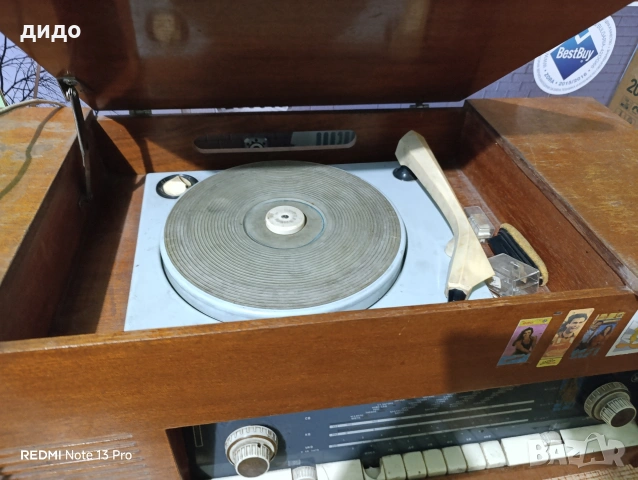 Радио грамофон Акорд 102 , снимка 2 - Грамофони - 53476872