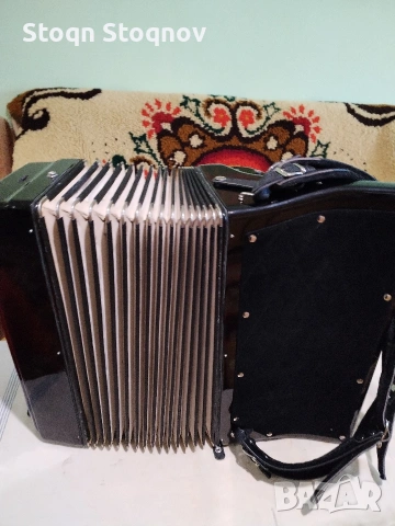 Акордеон Велтмайстер ЕС 4, снимка 5 - Акордеони - 53933743