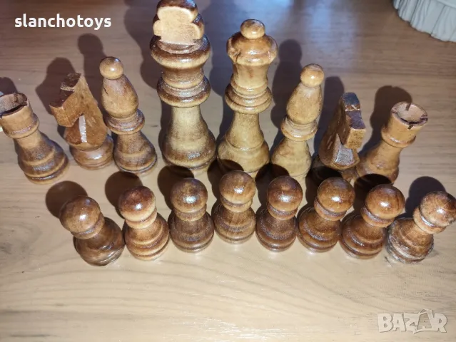 Големи дървени фигури за шах, снимка 1