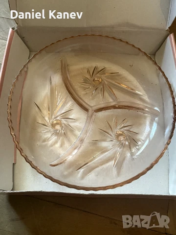 Плато с три отделения