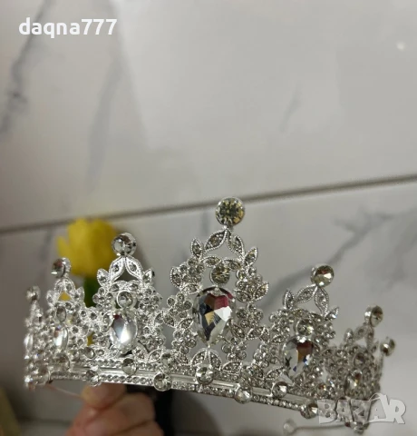 1бр. Висококачествена сплав Тиара Булчинска корона от планински кристал, Блестяща, Принцеса Кралица, снимка 5 - Аксесоари за коса - 50814198