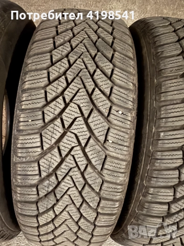 4броя зимни гуми Conti Winter Contact TS850 - 185/60R15, снимка 3 - Гуми и джанти - 52281372