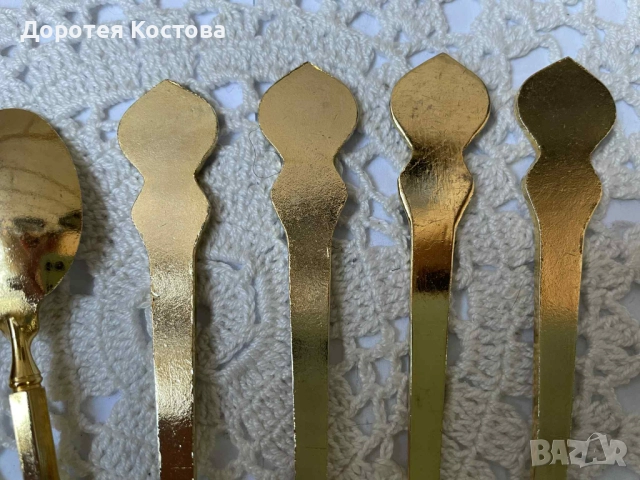 Красиви лъжички и вилички с цветя и пеперуди, закупени от Англия, 8 броя, снимка 10 - Антикварни и старинни предмети - 52110376