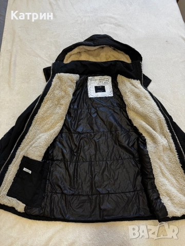 Зимно яке черно Bershka , снимка 5 - Якета - 51788549