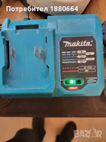 Зарядно MAKITA 20V, снимка 1 - Други инструменти - 48097204